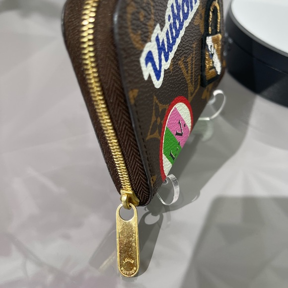 Limited Edition LV Patches Short Wallet EUC ♥️ - Picture 10 of 11